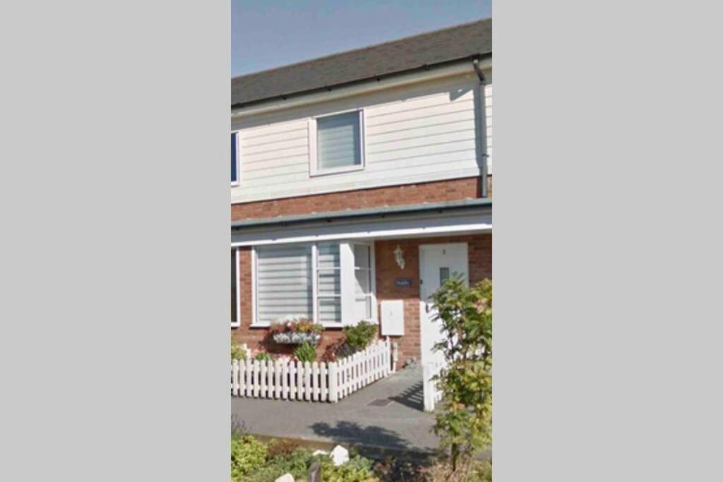Comfy 2 Bed House Located At Wareham Train Station Villa Kültér fotó